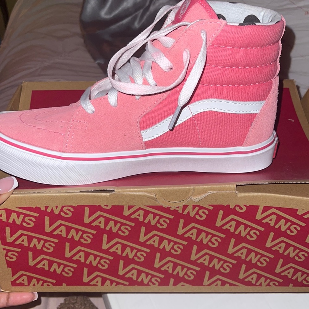 Baby pink sk8-Hi vans